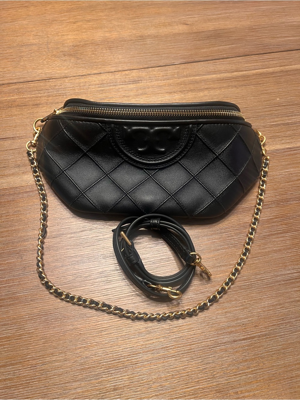Tory Burch Fleming Black Quilted Logo Leather Crossbody - Picture 2 of 7